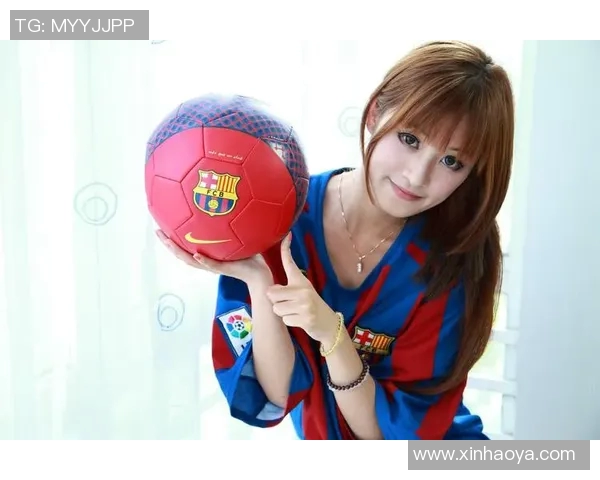 美女们来挑战猜猜这位足球明星的真实身份究竟是谁呢